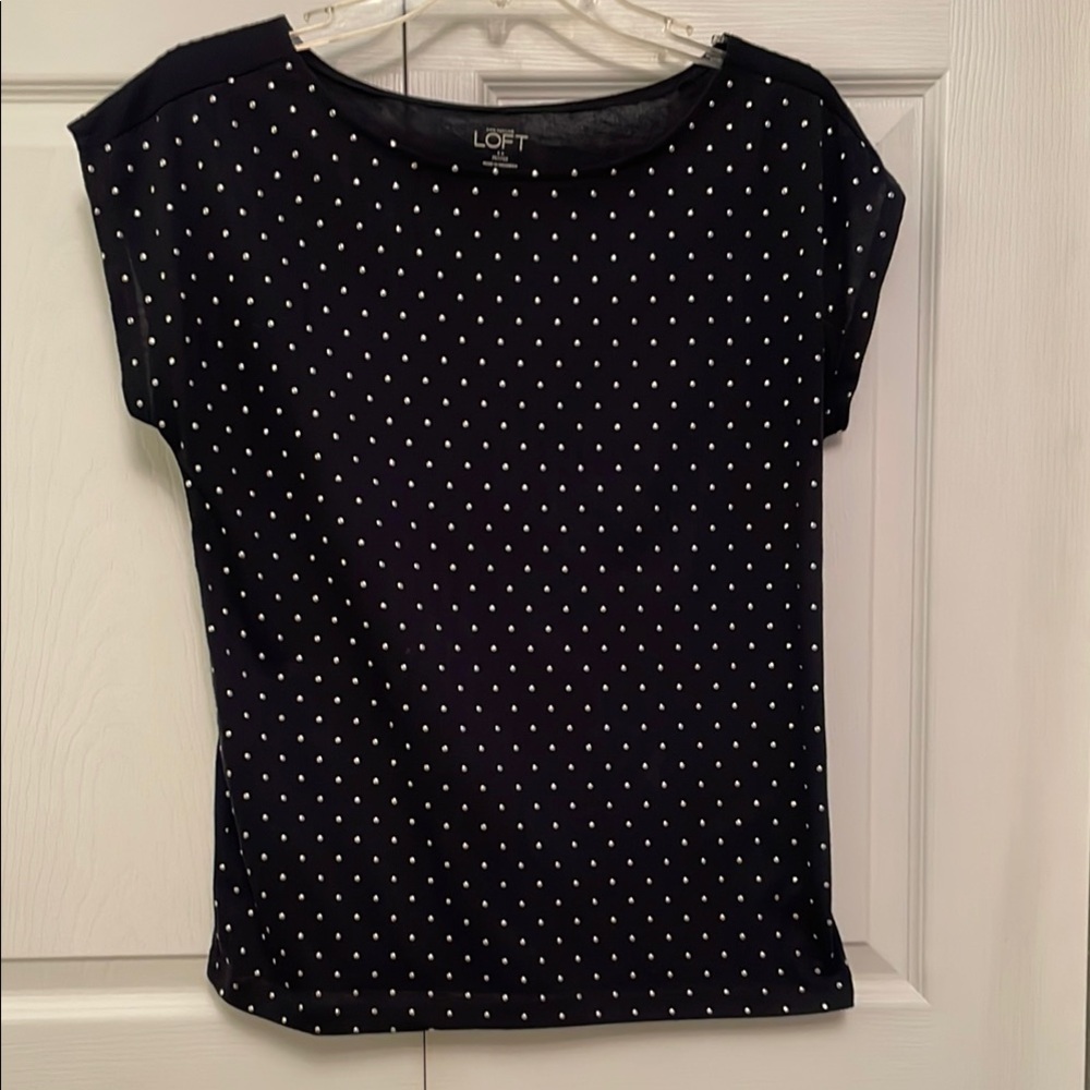 🌷LOFT Dark Blue Sleeveless Popover Top with Silver Color Round Studs Small